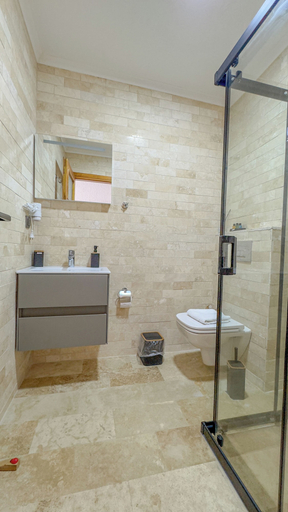 Bathroom 5, Tetka Konuk Evi, Ayvalık