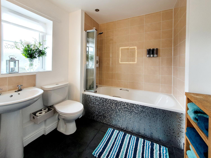 Bathroom, Luxury Coastal Retreat, Redcar and Cleveland