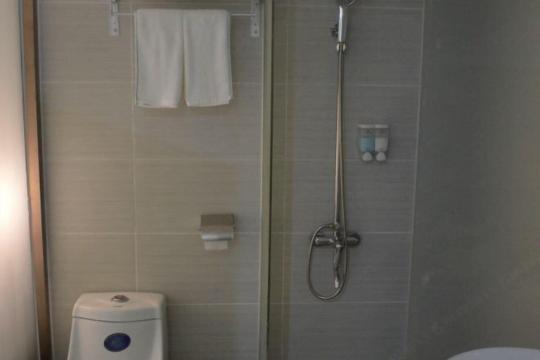 Bathroom, Feiyingbao Business Hostel, Nanning