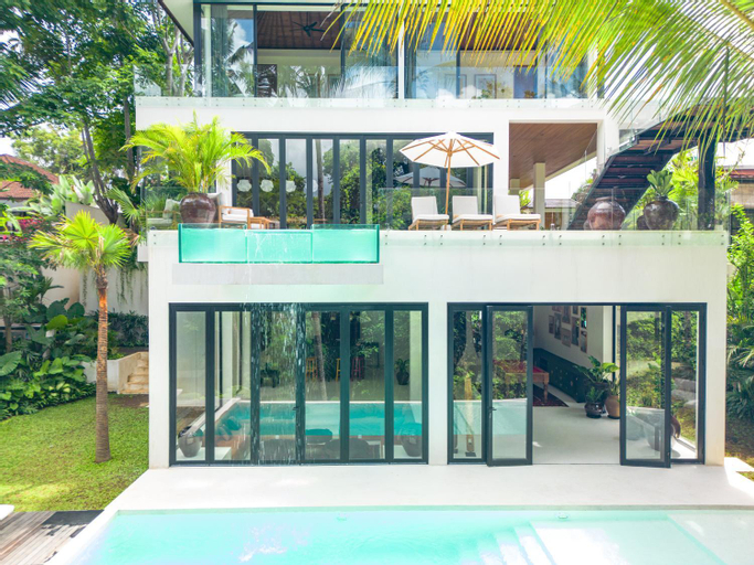 Exterior & Views 14