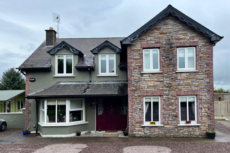 Exterior view 4, HighTree House