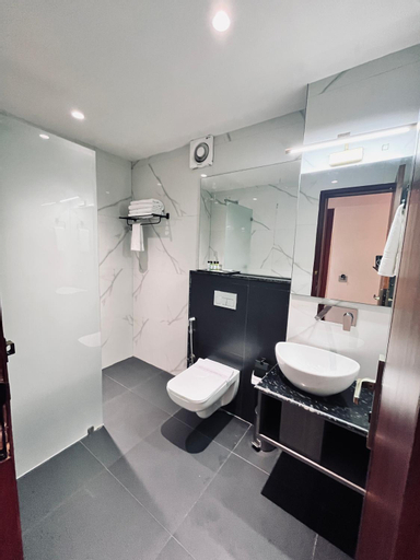 Bathroom 6