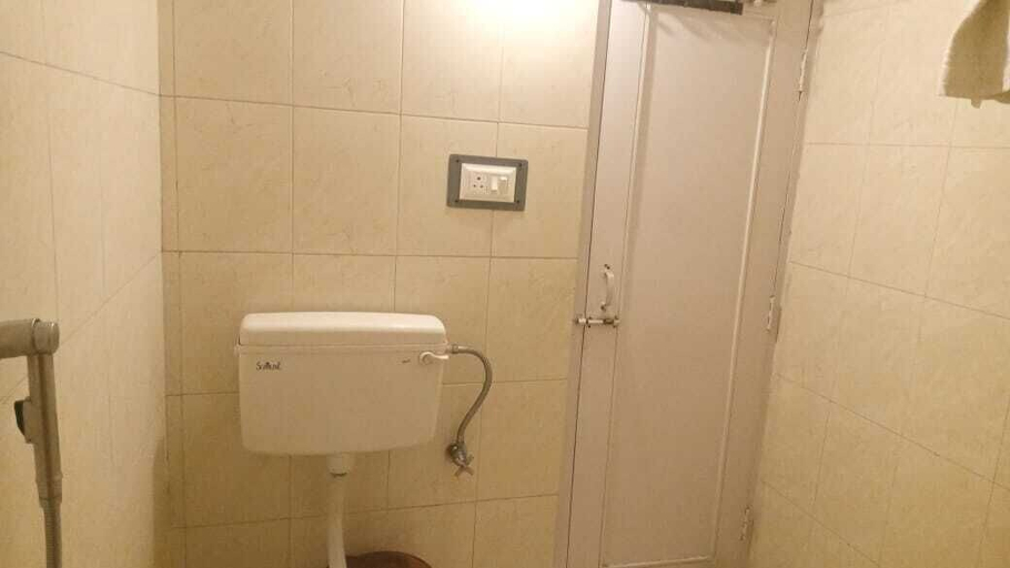 Bathroom 3, Hotel Golden Palm By Rattans By GRB, Srinagar