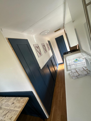 Others 4, Tracey’s Hideaway - with hot tub & amazing views, Flintshire