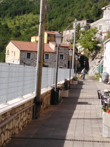 Others 2, L ' CANTON B & B, Massa Carrara