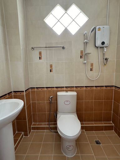 Bathroom 3, H-Nokhook Hotel, Muang Nakhon Phanom
