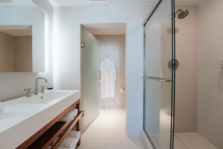 Bathroom 3, Beachfront-Spacious W Residence, Broward