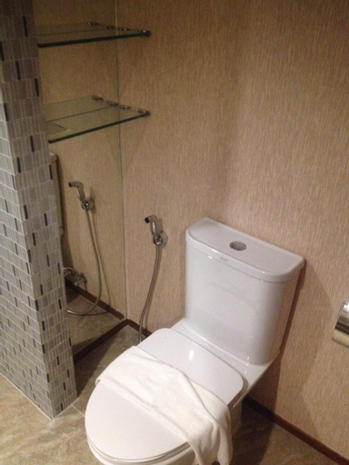 Bathroom 11