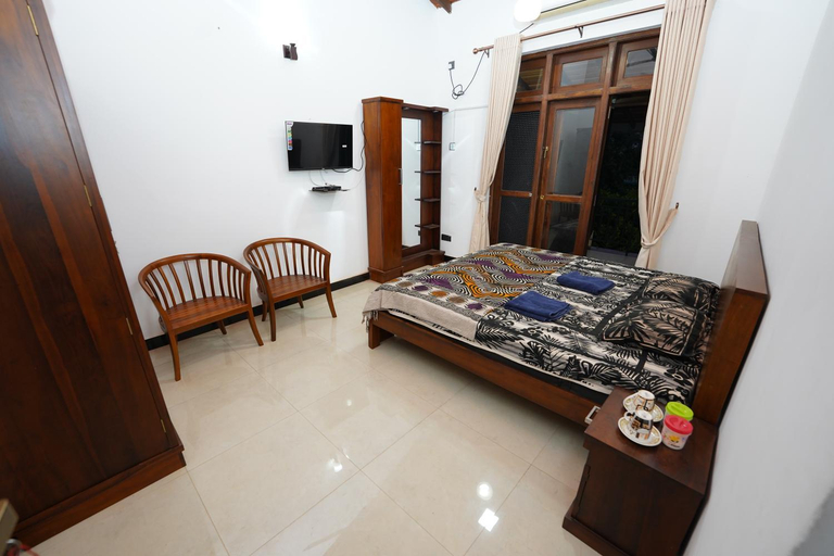 Others 2, Jaruv Royal Residencies, Kesbewa