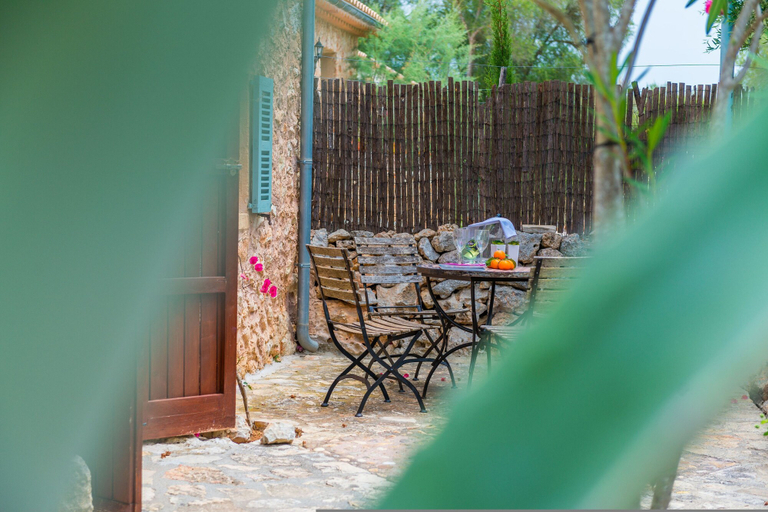 Room 5, Can Pina - Eco Pina -, Baleares