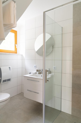 Bathroom 2, B&B Gosselsdorfer Seeblick, Völkermarkt