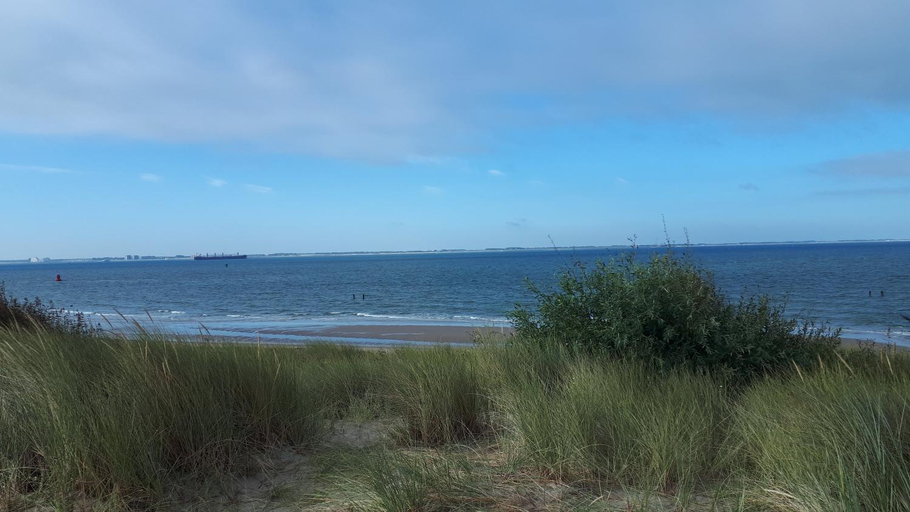 Others 5, Luxe Kamer - Strand & Zee, Veere