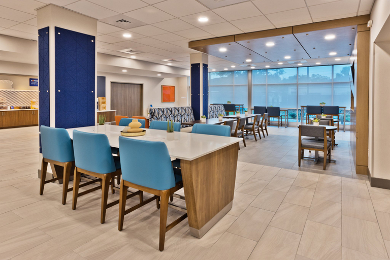 Food & Drinks 5, Holiday Inn Express COLUMBUS NORTHEAST, Muscogee