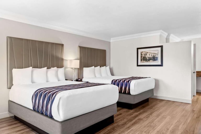 Bedroom 26