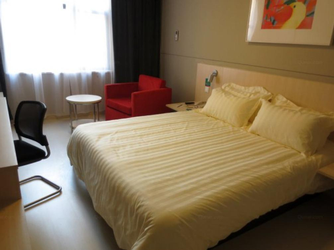 Bedroom 11