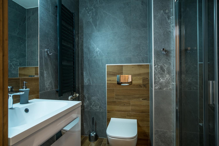 Shower 3, Pokoje u Nasyj Kasi, Tatra