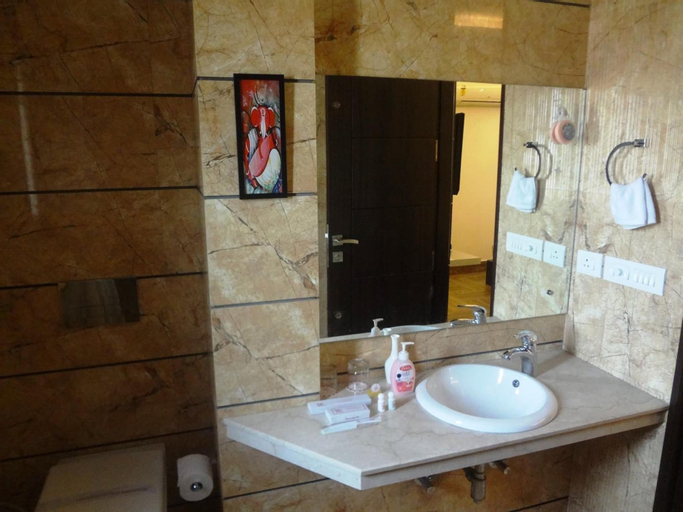 Bathroom 27