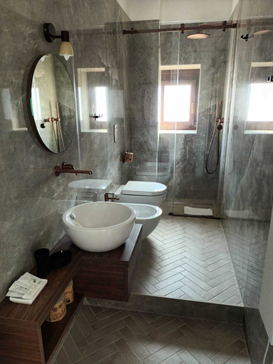 Bathroom 5, B&Bari via Crollalanza, Bari