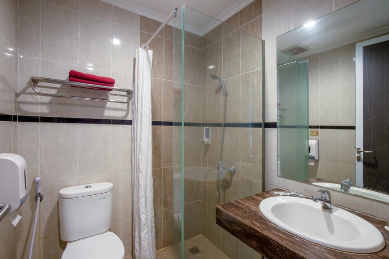 Bathroom 11