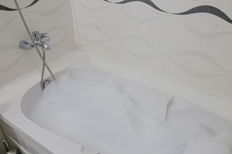 Bathroom 4, Moringa, Termal