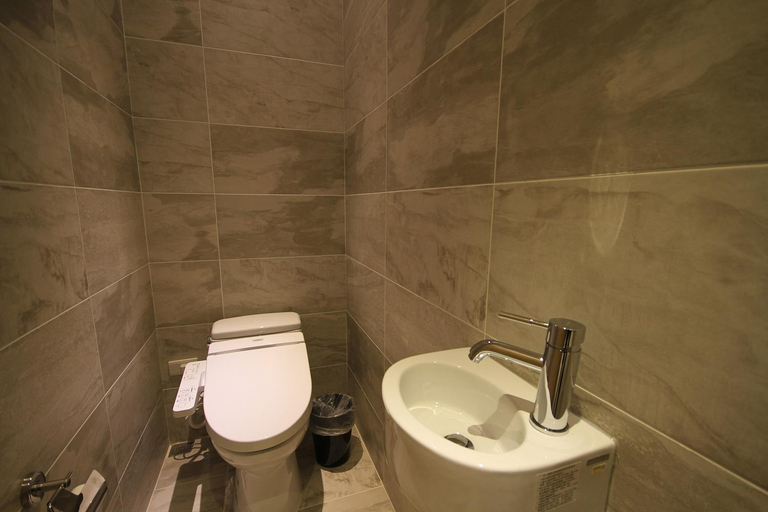Bathroom 3, Hangkhau Hotel, Yilan