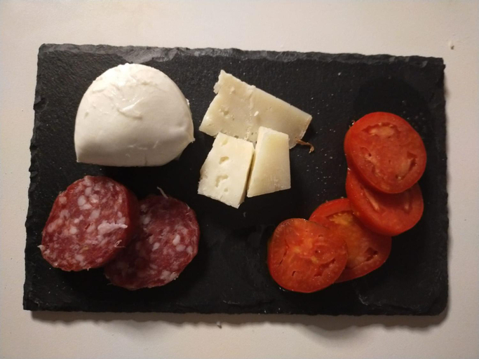 Food & Drinks 4, LA TANA DELLA VOLPETTA - Bed & Breakfast, Savona
