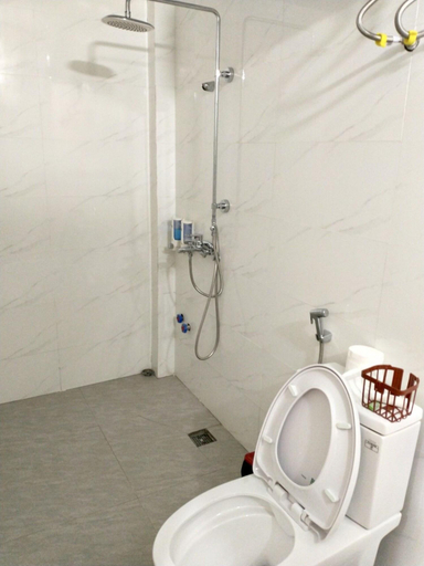 Bathroom, Ngoc Khanh Hotel, Việt Yên