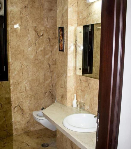 Bathroom 20