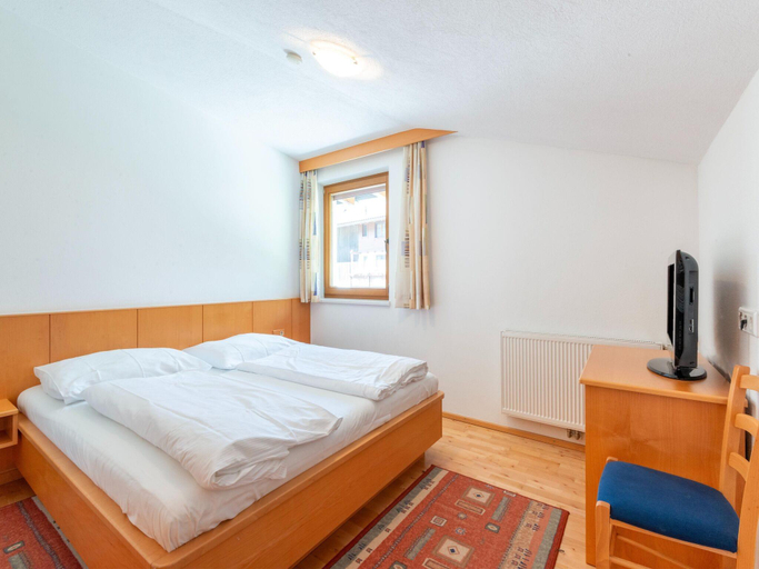 Bedroom 2, Apartment in Tyrol near Ski Lift, Schwaz