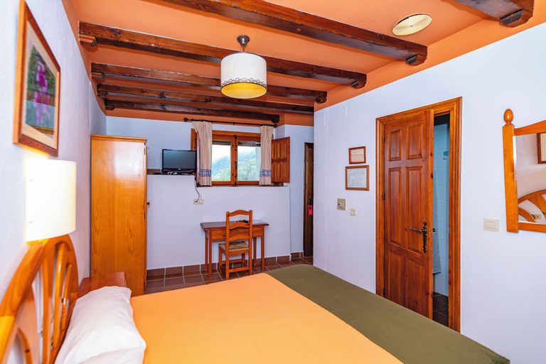 Bedroom 4, Hotel La Fragua I, Granada