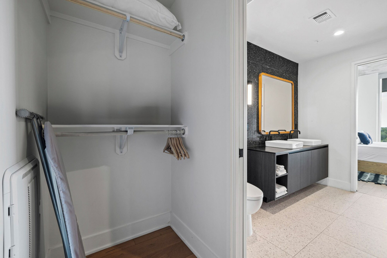 Bathroom 4, Rainey St 1BR | Heated Pool | Gym | Bar | DT ATX, Travis