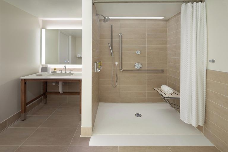 Bathroom 3, Element by Marriott Toronto Airport, Peel
