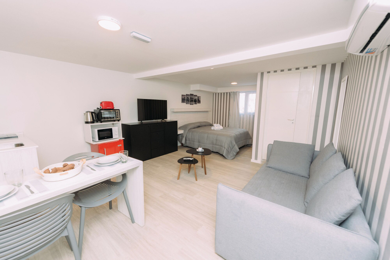 Others 4, Maison Work & Travel 7 - Palermo, Distrito Federal