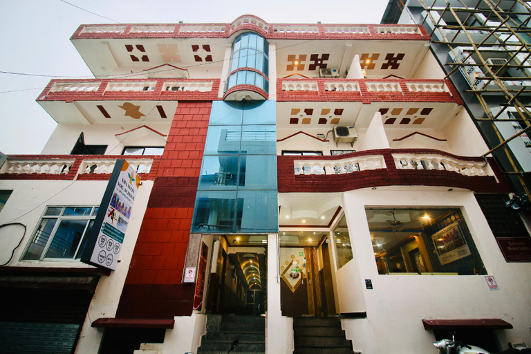 Others 3, Sattva cafe and motel, Garhwal