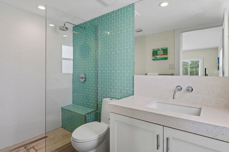 Bathroom 3, Aqua Bay Club Condos
