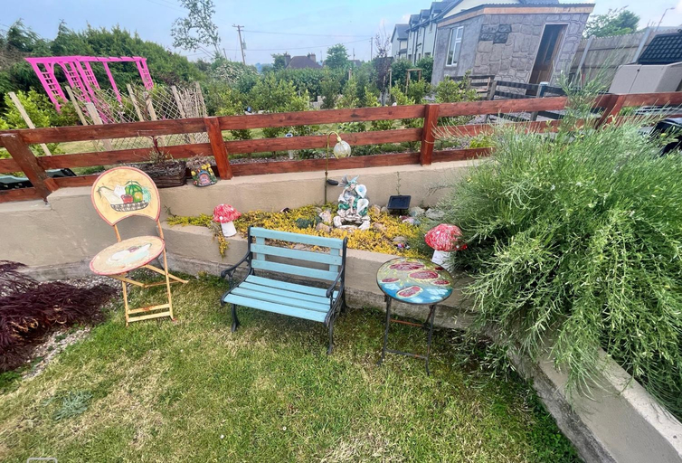 Garden, HighTree House