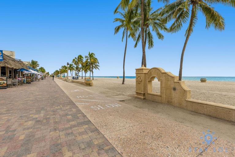 Others 1, New Studio - Hollywood Beach Bliss for 2, Broward