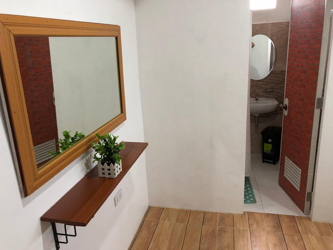 Bathroom 3, Balai Tinay Hotel, Legazpi City