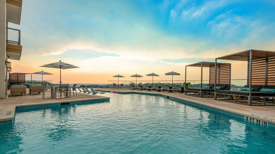 Sport & Beauty 2, Hill Country Apartments by Landing, Travis