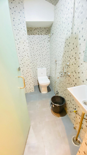 Bathroom, MOON FLOWER GUEST HOUSE, Udaipur