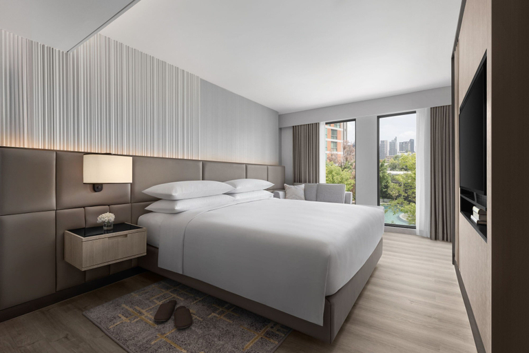 Bedroom 3, Marriott Executive Apartments, Bangkok Townhall Sukhumvit, Wattana