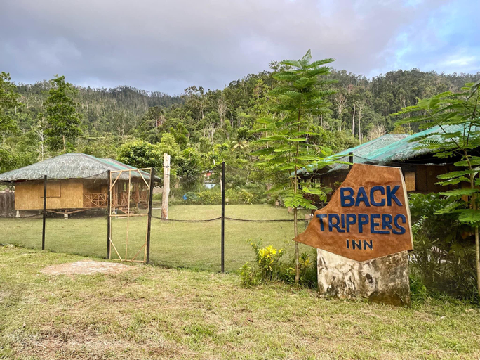 Others 3, Back Trippers Inn, San Vicente