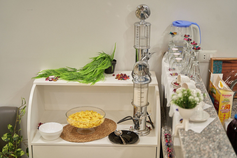 Food & Drinks 5, Prestige pyramids inn, Al-Ahram