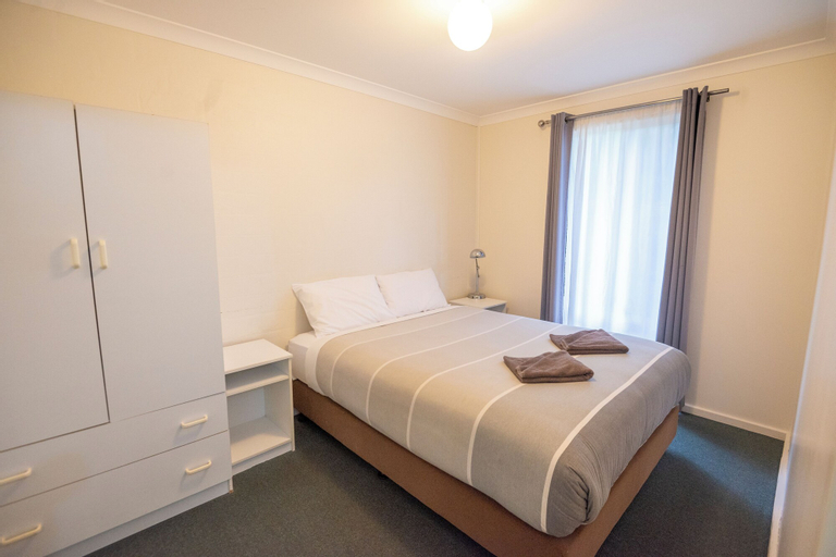 Bedroom 16