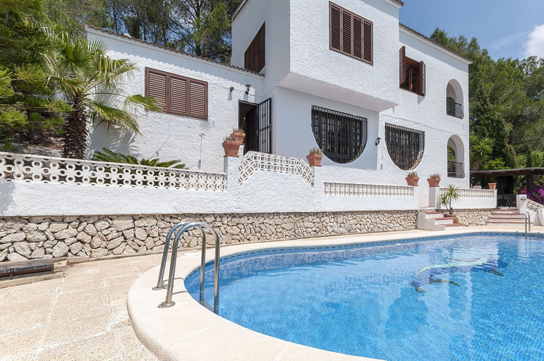 Room 4, Casabra in Ador With 5 Bedrooms and 3 Bathrooms, Valencia