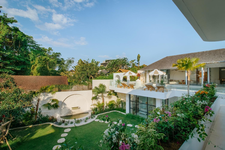 Villa Yang - New Mediterranean 5 Bed, Chef, Daily B'Fast, Badung