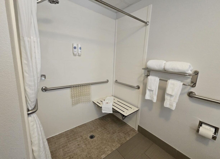 Bathroom 4, Comfort Suites Crossville, Cumberland