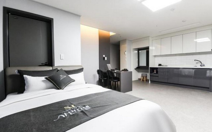 Bedroom 3, Suncheon Shine Hotel, Suncheon