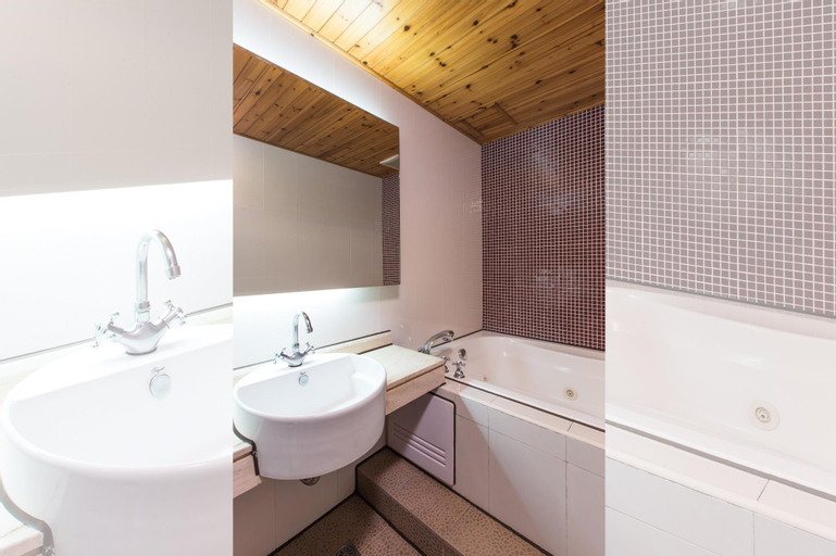 Bathroom 5