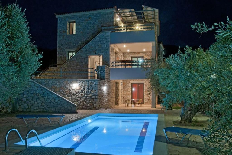 Others 3, Villa Niobe, Peloponnese